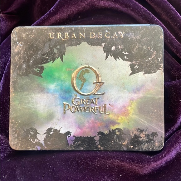 Urban Decay Other - Urban Decay Oz Great and Powerful Palette